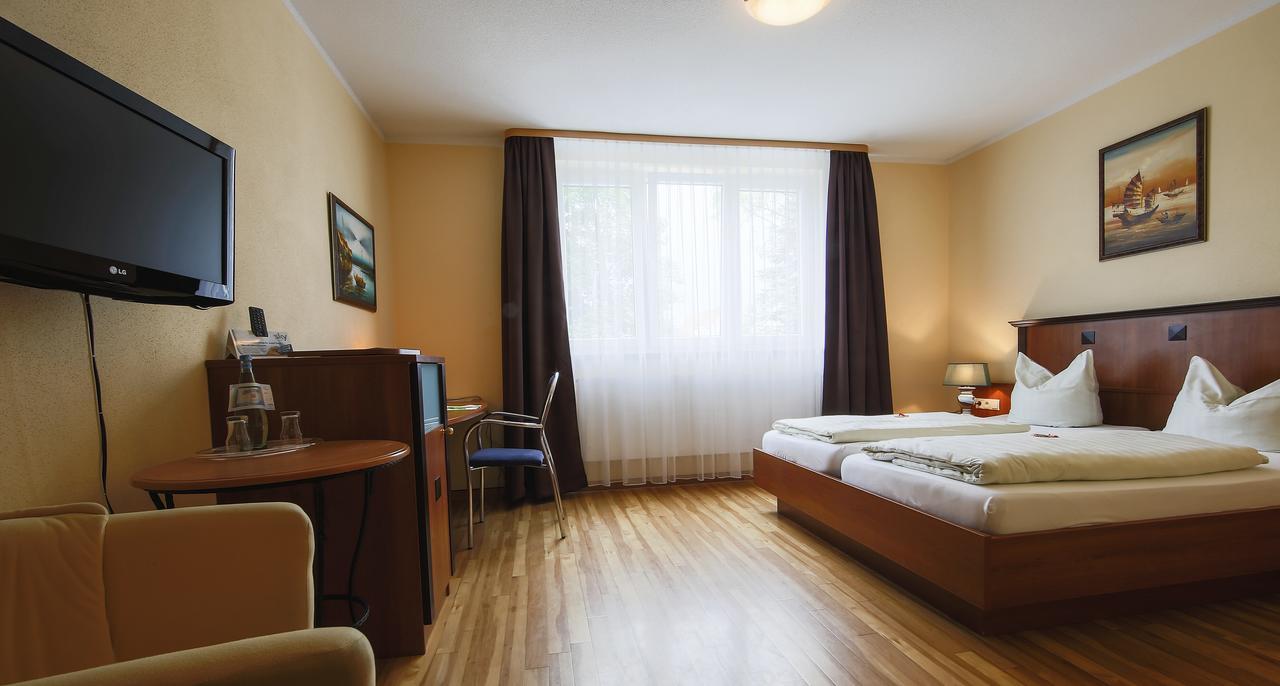 Hotel Hallertau Вольнцах Екстер'єр фото