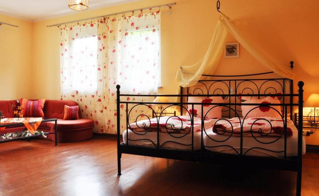 Hotel Hallertau Вольнцах Екстер'єр фото
